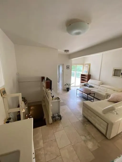 Apartamento Spacious 1Br Gem In The Carmel Center Haifa