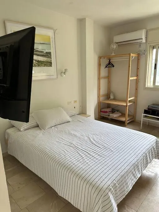 Spacious 1Br Gem In The Carmel Center Apartment Haifa
