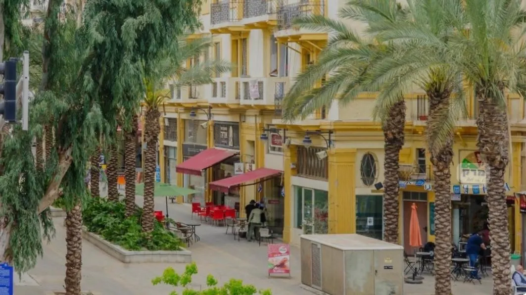 Spacious 1Br Gem In The Carmel Center Apartment Haifa 0*,  Israel